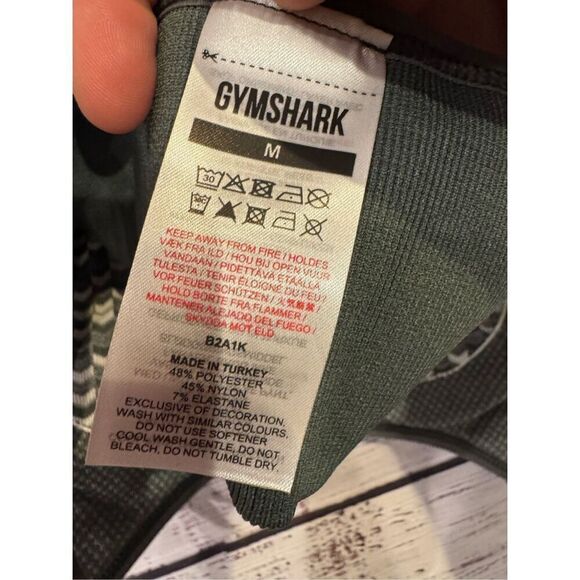 Gymshark NEW WTFlex Seamless Strappy Sports Bra in Gray Size Medium - Picture 3 of 4